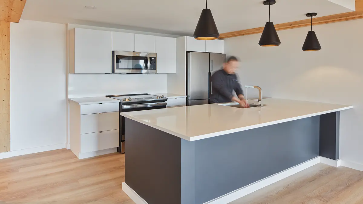11 East Lenox
