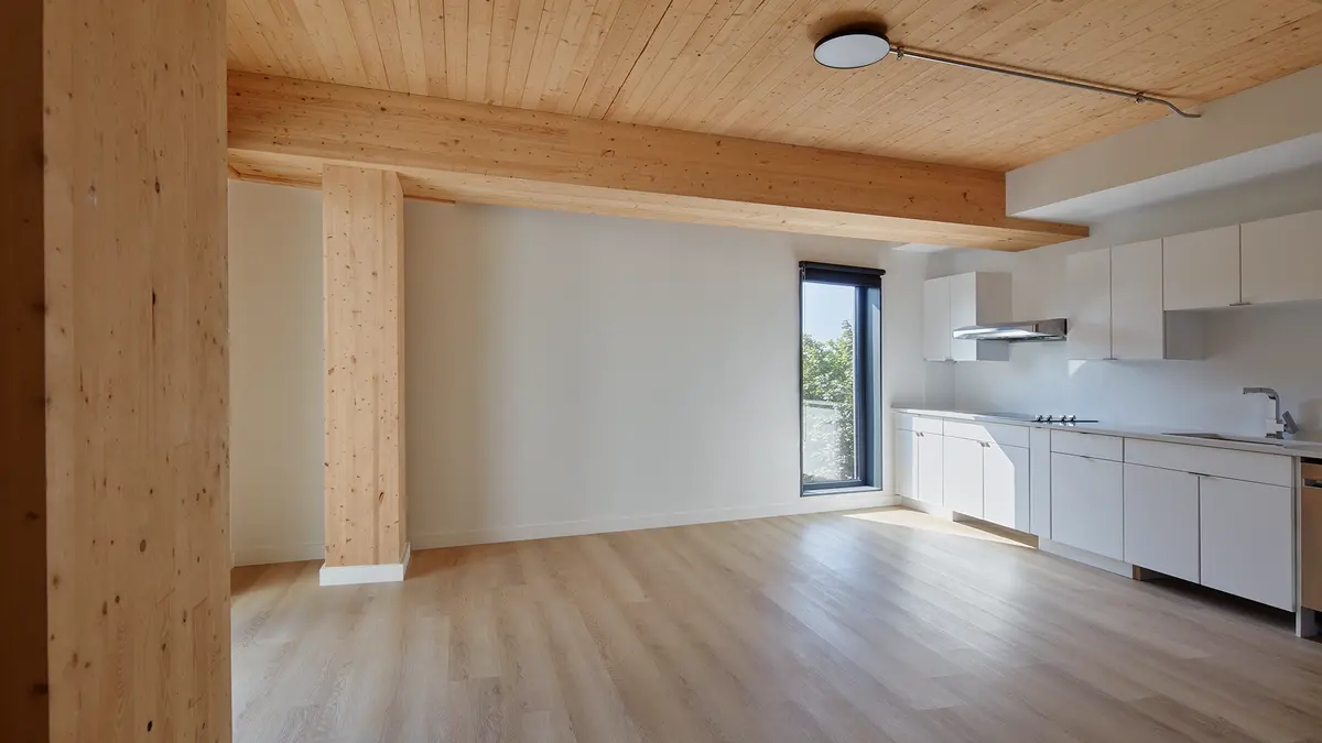 11 East Lenox