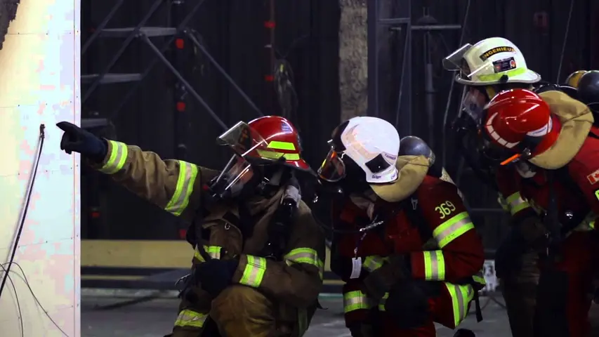 Large-scale fire demonstration